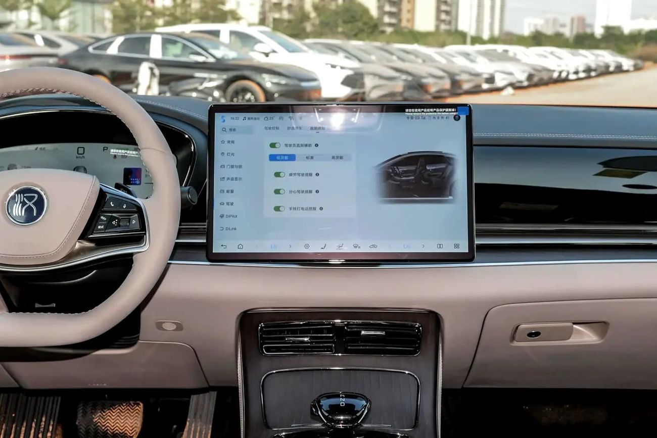 BYD HAN LIDAR 701KM INTELLIGENT DRIVING