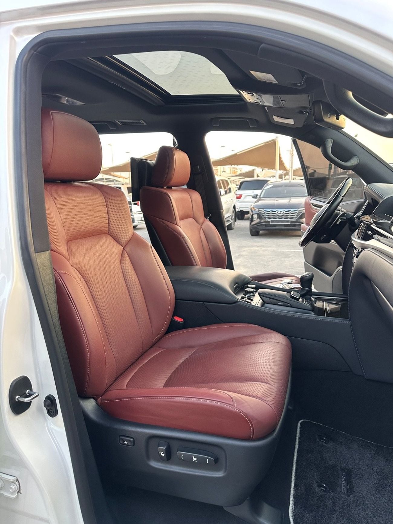 Lexus LX570 SIGNATURE