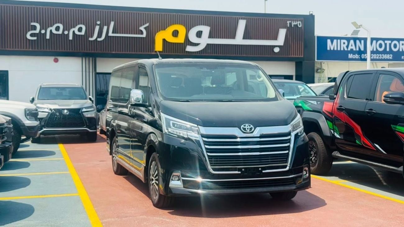 Toyota Granvia PREMIUM Toyota Granvia PREMIUM 3.5L - Black Inside Black YM2026