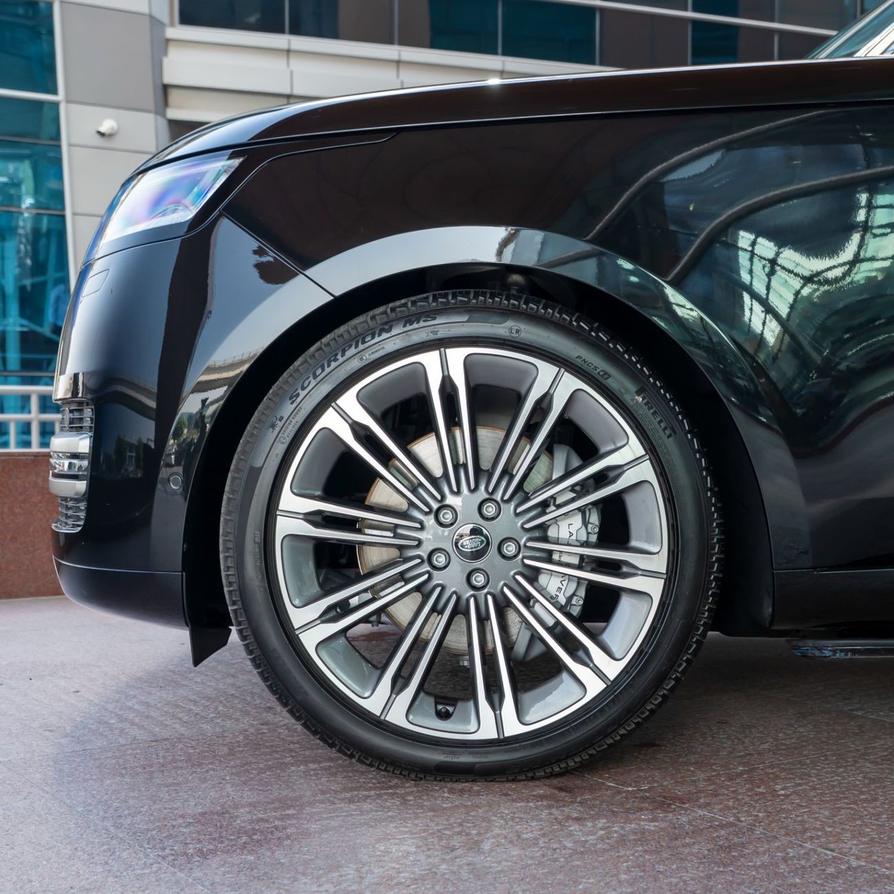 Land Rover Range Rover HSE P400 3.0L 2025 RANGER ROVER VOUGE V6 HSE BRAND NEW GCC WITH 5 YEARS WARRANTY