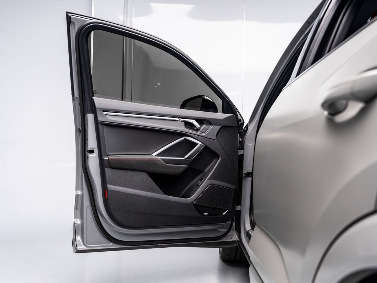 أودي RSQ3 2024 Audi RSQ3| WARRANTY 2028 | THE BLACKLINE STANDARD