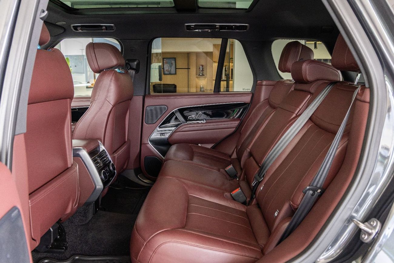 Land Rover Range Rover HSE P530 Range Rover VOGUE / HSE / P530 V8 / UNDER 5 YEARS WARRANTY AND SERVIC HISTORY FROM ALTAYER