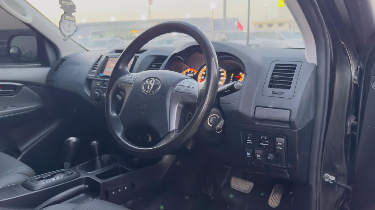 تويوتا هيلوكس DOUBLE CABIN | 2014 | 3000CC DIESEL ENGINE | 4WD | RHD | AUTOMATIC TRANSMISSION