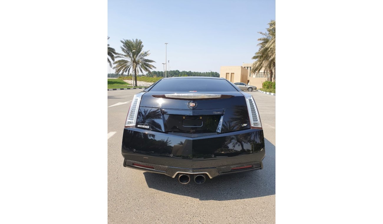 Cadillac CTS CTS V8 super 2011 GCC