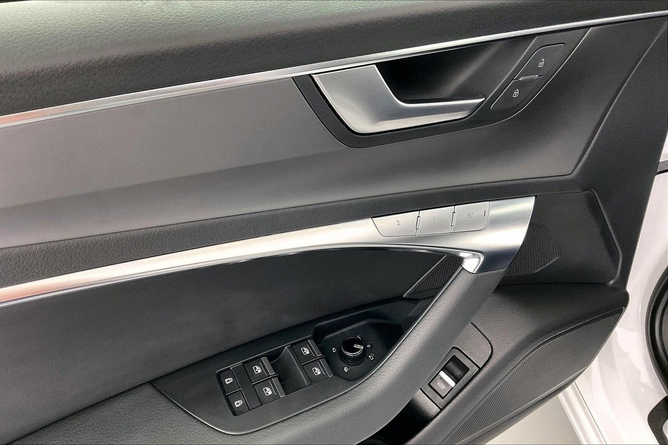 مرسيدس بنز EQC 400 400 4Matic | شامل الضمان | 0 ﺪﻔﻋﺓ ﺃﻮﻟﻯ