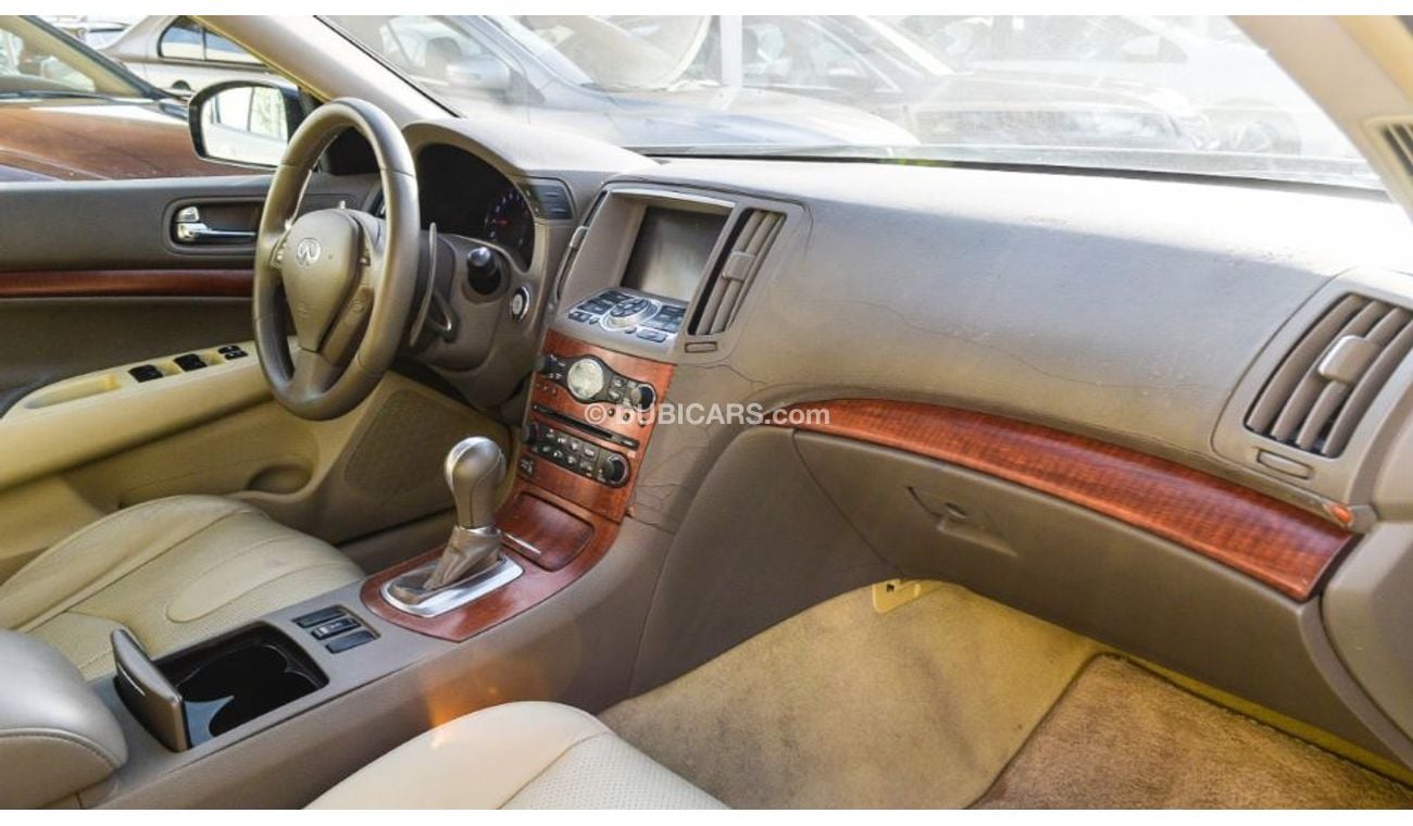 Infiniti G35 Model 2008 Gulf silver color number one leather hatch screen wheels Camera in excellent condition th