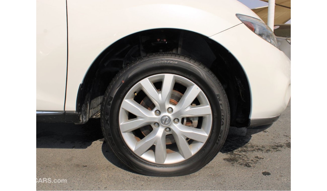 Nissan Murano ACCIDENTS FREE - GCC - V6 - CAR IS IN PERFECT CONDITION INSIDE OUT