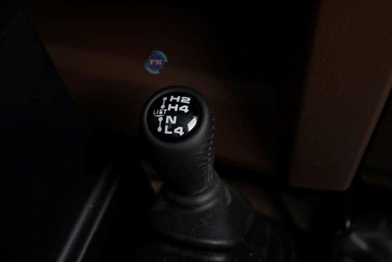 Toyota Land Cruiser 70 71 SDLX 4.0L Petrol 4WD Automatic