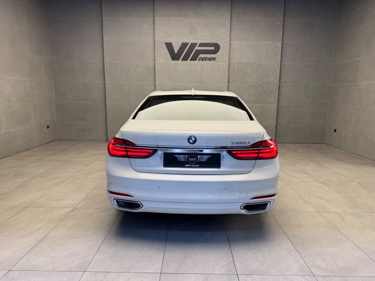 بي أم دبليو 730Li EXCLUSIVE
