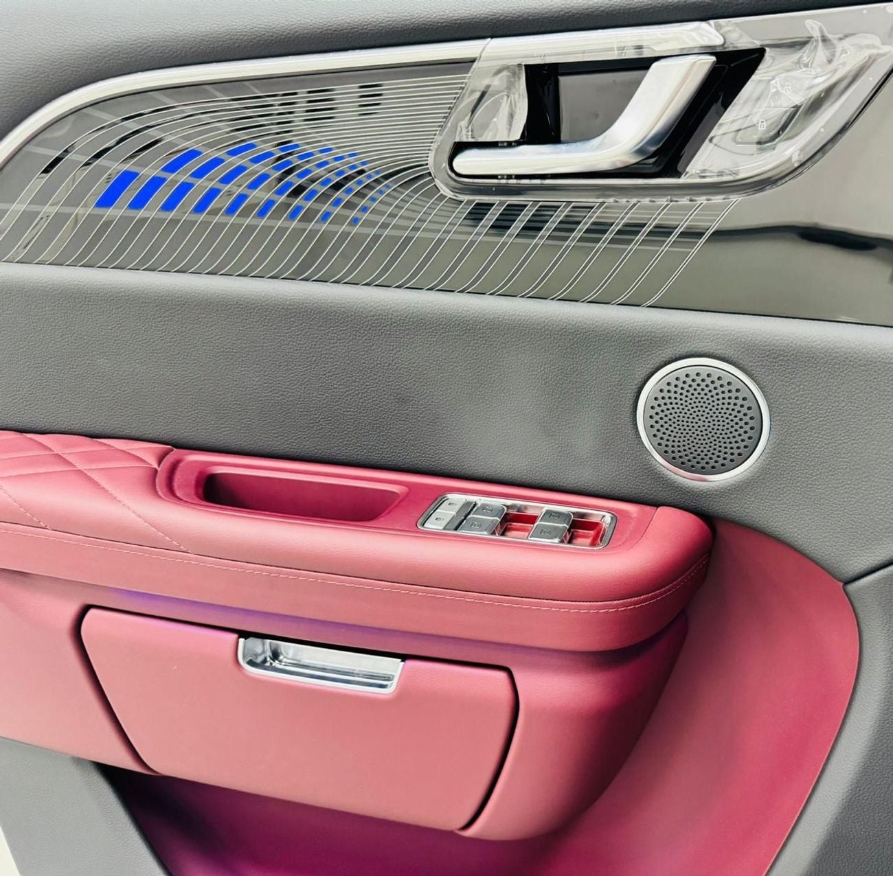 HONGQI EHS9 Brand new .. Top Range