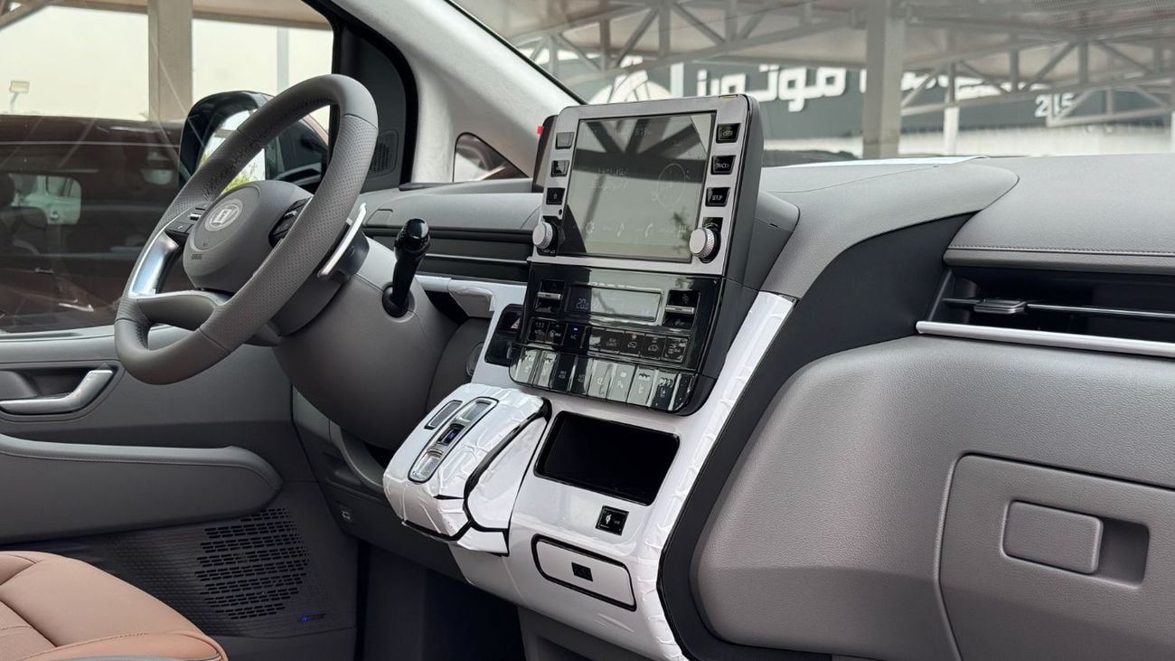 هيونداي ستاريا Premium 9 Seater 3.5L V6 GCC Brand New 2026