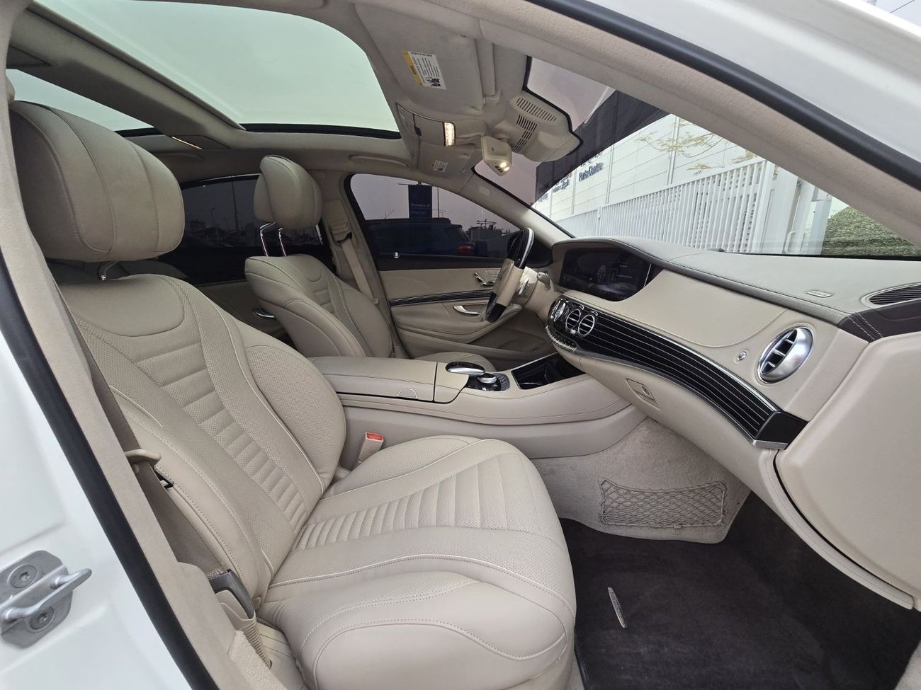 مرسيدس بنز S 560 اكسكلوسيف نسخة