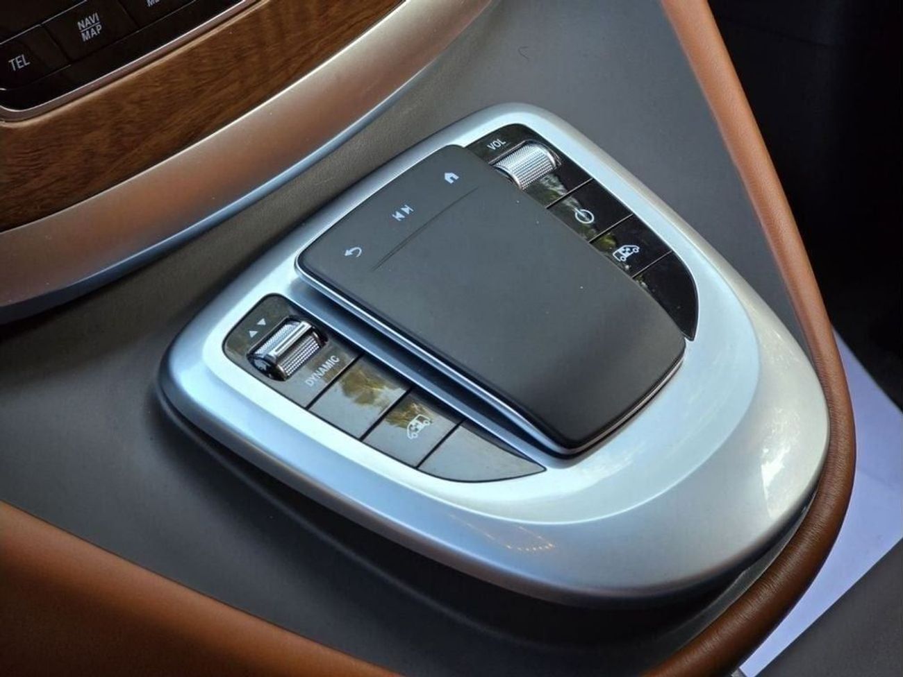 مرسيدس بنز V 250 Std 2.1L