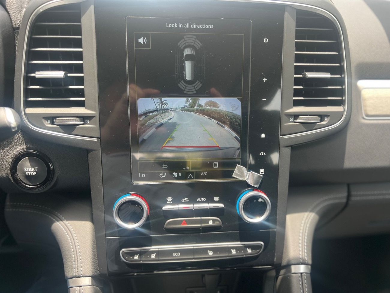 Renault Koleos 2.5L LE (4WD)