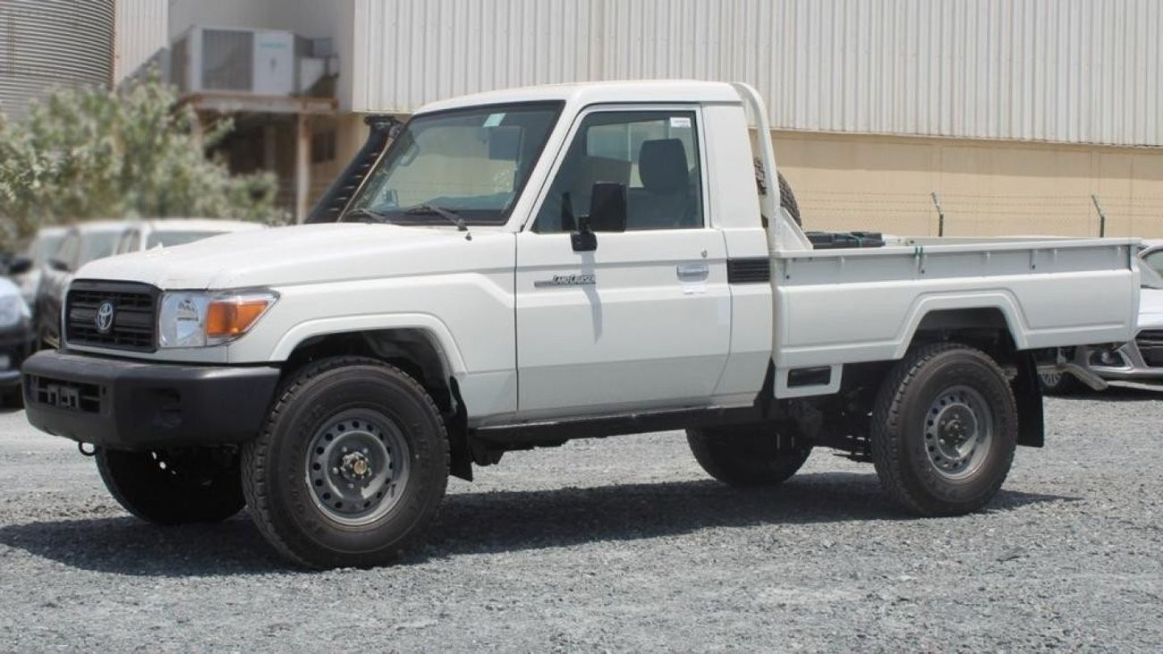 تويوتا لاند كروزر بيك آب Toyota/LAND CRUISER PICK UP D 4.2L SC 3 seater 2 AIRBAG & ABS MT