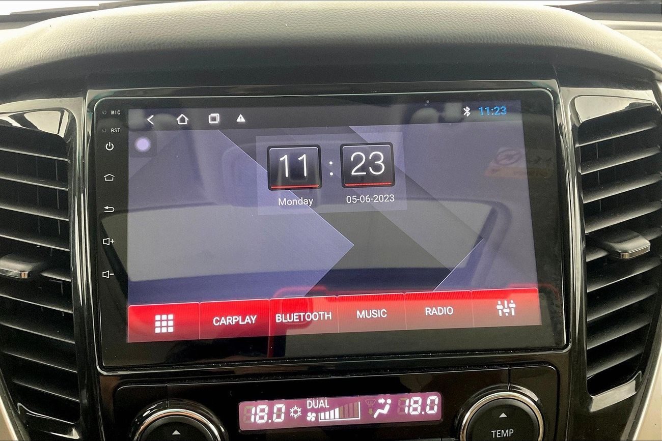 ميتسوبيشي مونتيرو GLS Top