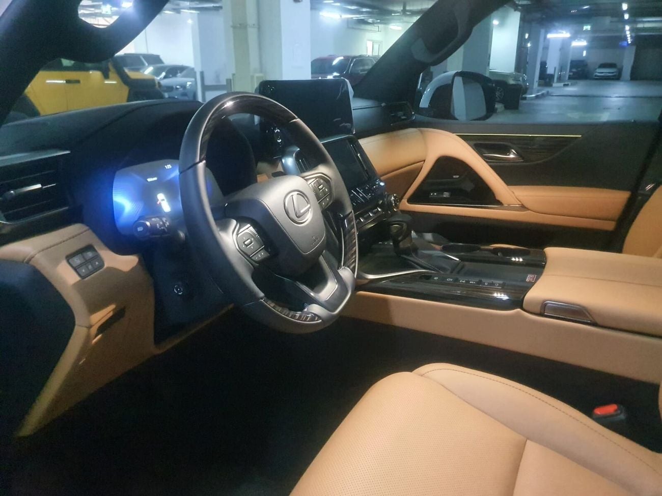 لكزس LX 600 SIGNATURE