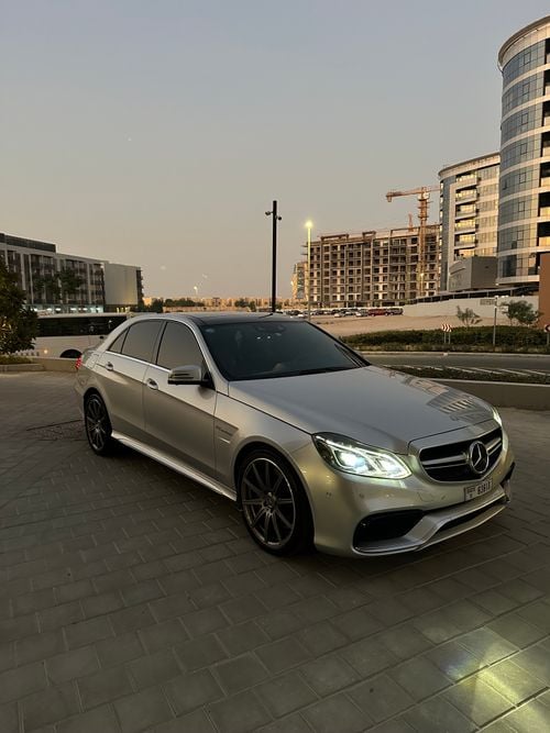 Mercedes-Benz E 63 AMG