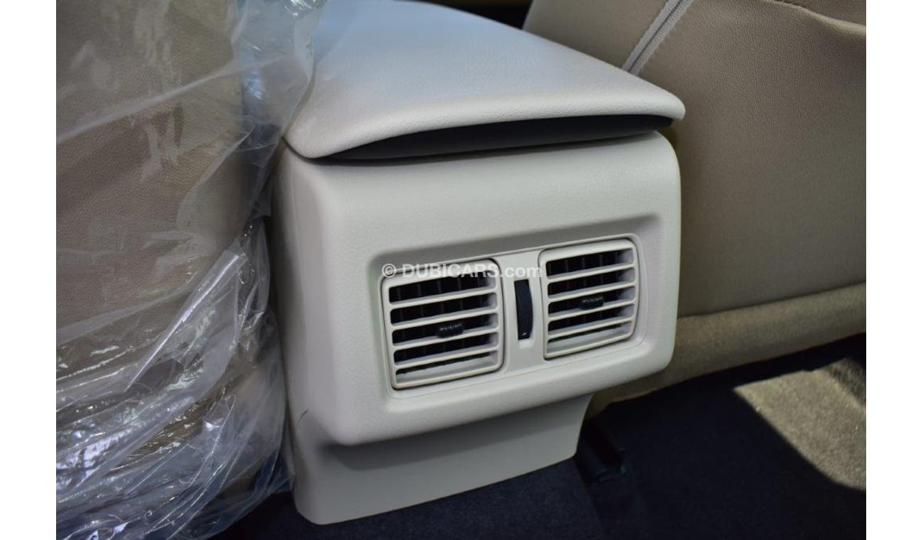 Toyota Camry LE Hybrid 2.5L E-CVT