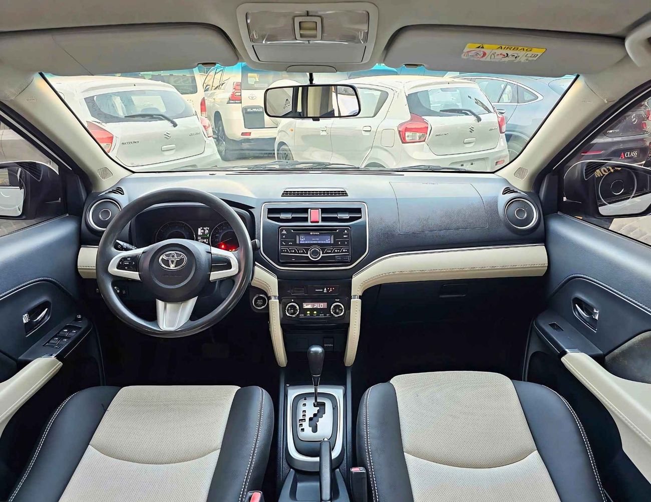 تويوتا راش /1.5L V4/ 7 SEATER/ LEATHER SEATS / EXPORT ONLY / LOT#009785