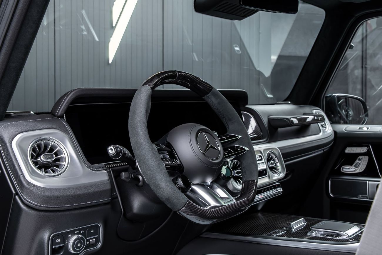 BRABUS 700 - Mercedes-AMG G 63 A22 / 2025 / Carbon trim / BRABUS Widestar Carbon Parts Package I and II