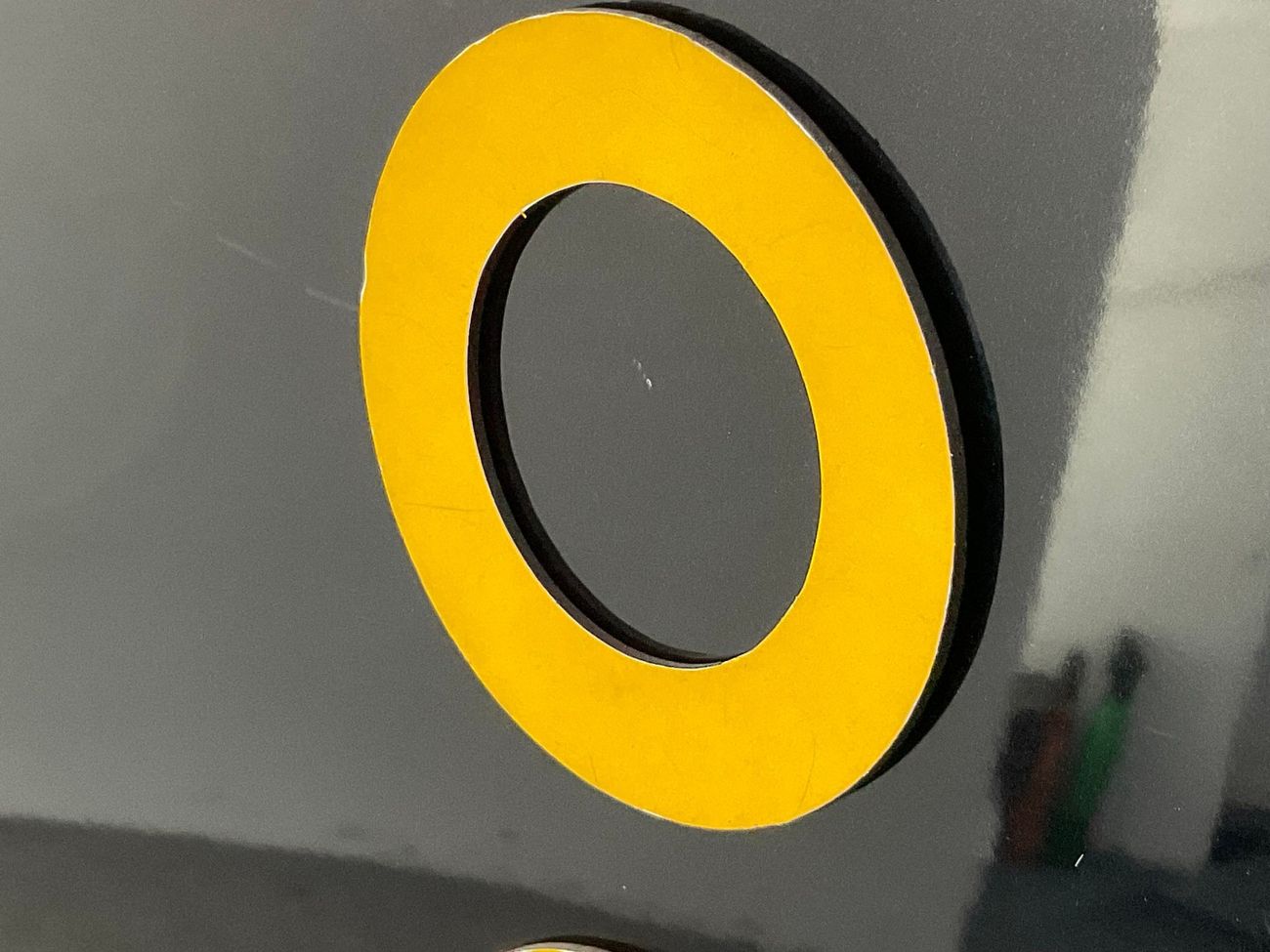 ميتسوبيشي باجيرو GLS Midline w/sunroof | شامل الضمان | 0 ﺪﻔﻋﺓ ﺃﻮﻟﻯ