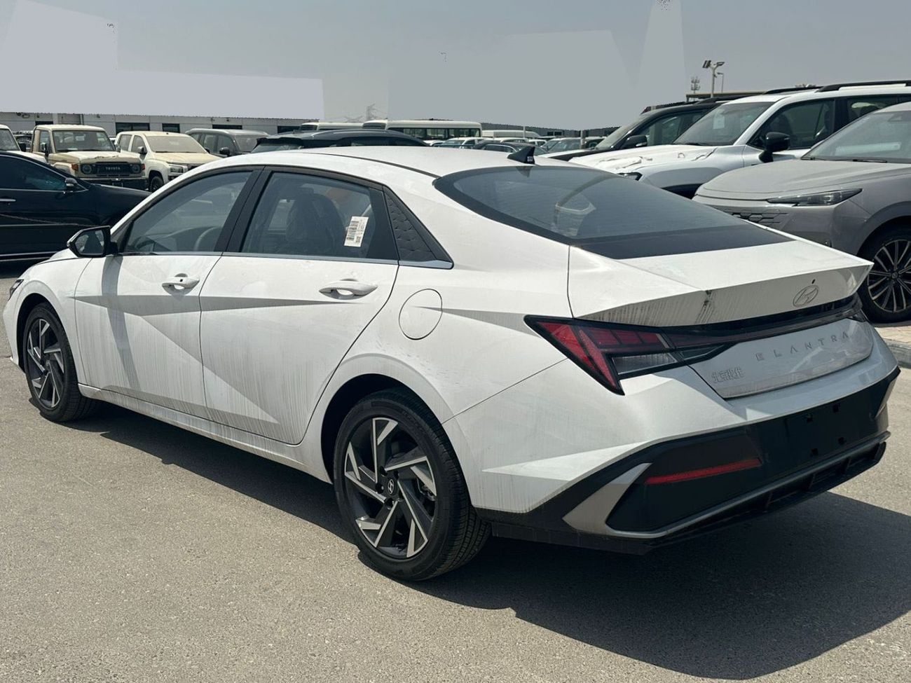 Hyundai Elantra 1.5 LUXURY PREMIUM , BIG SCREEN, SEAT HEATING, ELECTRIC SEAT, LEATHER SEAT, FULL OPTION,MODEL 2025