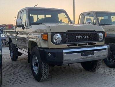 تويوتا لاند كروزر بيك آب 4.0L Automatic