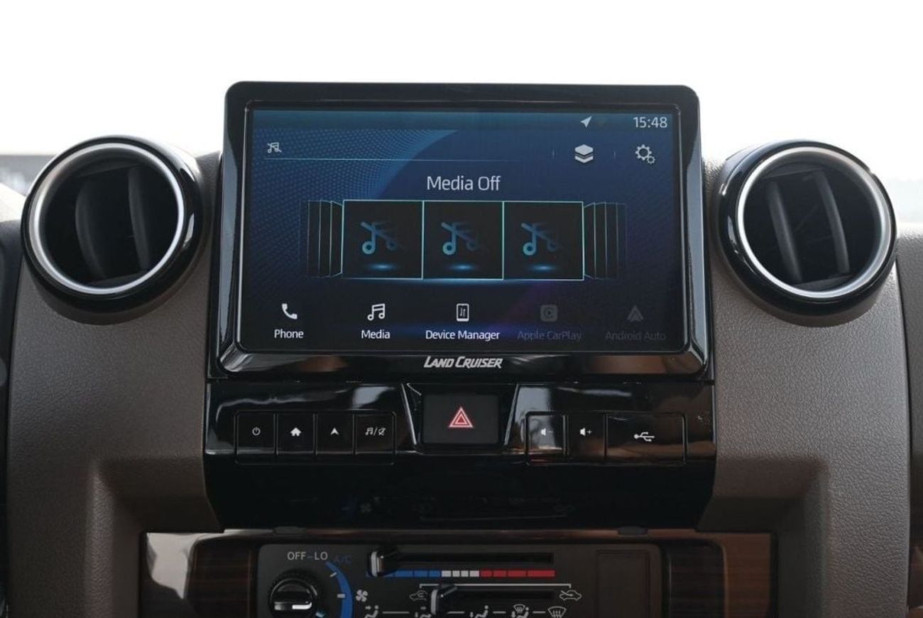 Toyota Land Cruiser Pick Up Toyota Land Cruiser Pickup  4.0L V6, Petrol, 4WD, Model 2024, Color White (Export Price)