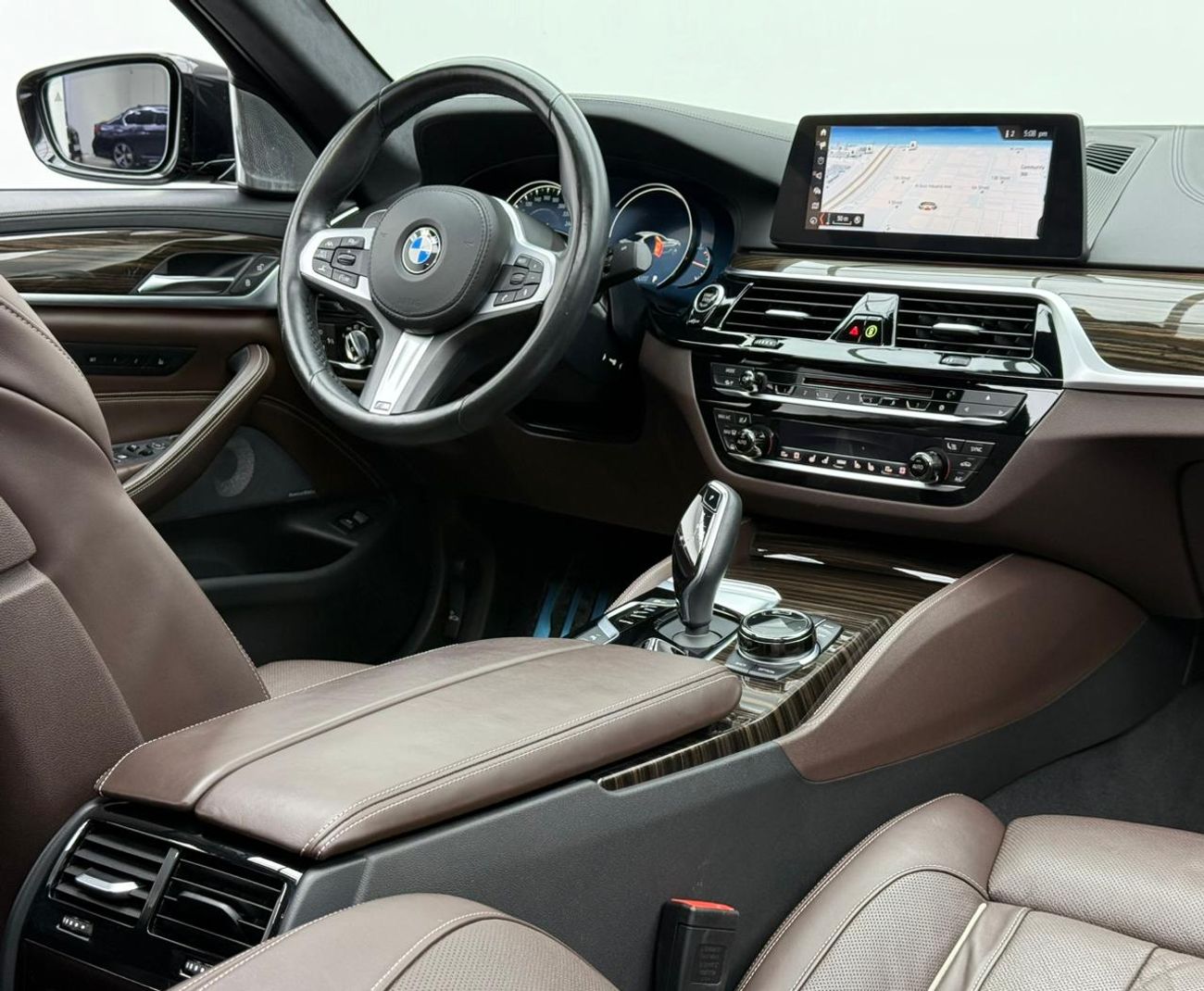 بي أم دبليو 530i 2018 BMW 530i M-Kit Masterclass, 2025 BMW Warranty + Service Pack, Full BMW Service History, GCC