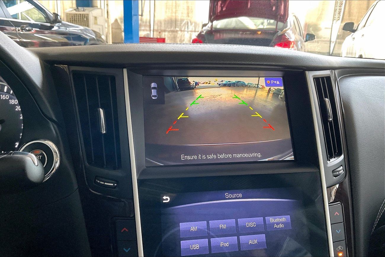 Infiniti Q50 Premium / Luxe | Guaranteed Warranty | 0 Down Payment