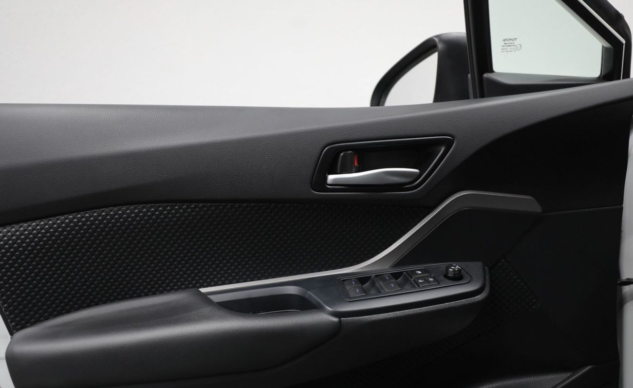 تويوتا CHR GCC | Toyota C HR | 1.8L Hybrid  | 2 Years Warranty | AED 1450 monthly with 0% Downpayment | Ref#R36