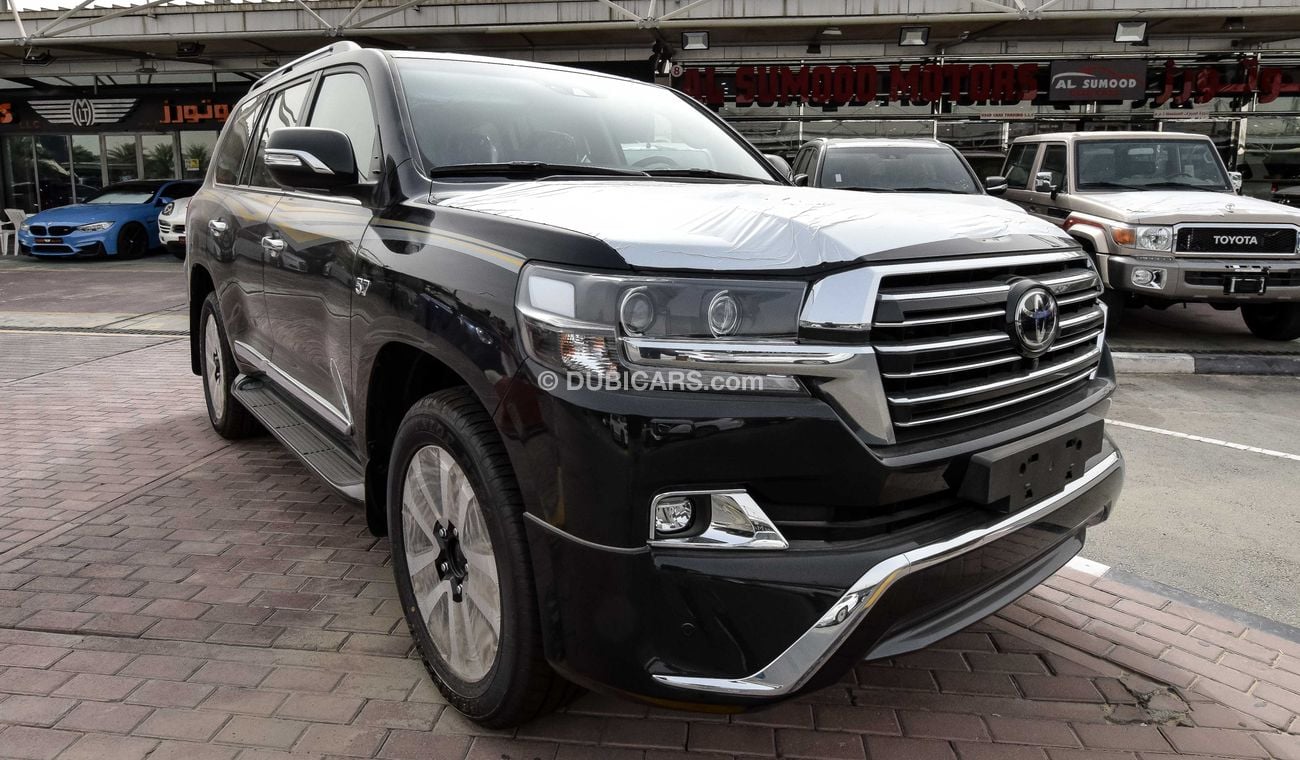 Toyota Land Cruiser VXS V8 5.7L Black Edition