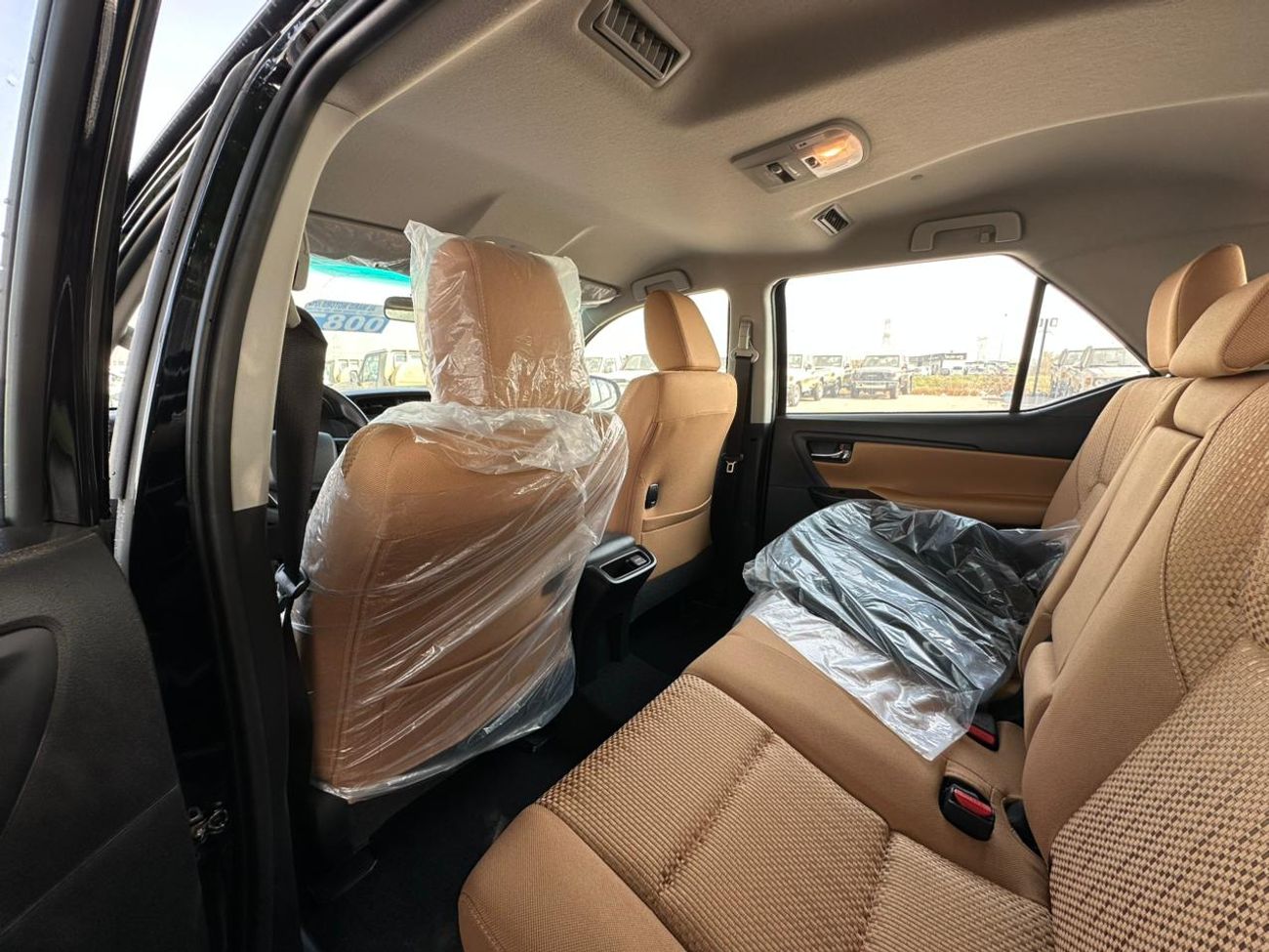 تويوتا فورتونر 2025 TOYOTA FORTUNER 2.4 DSL  WHITE/TAN