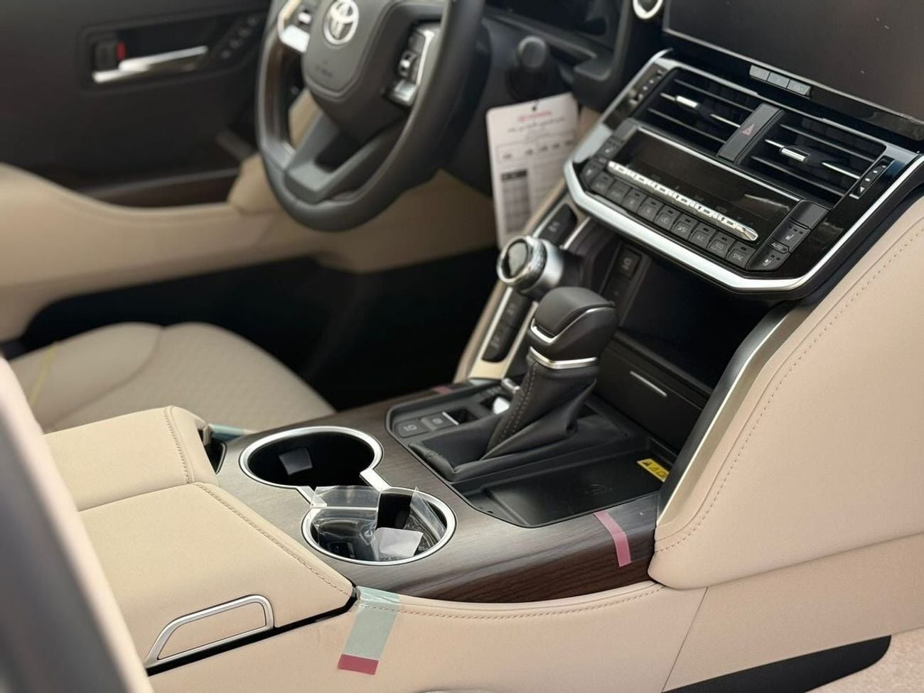 تويوتا لاند كروزر TOYOTA Land Cruiser VX 4.0 2025 Full option Omani