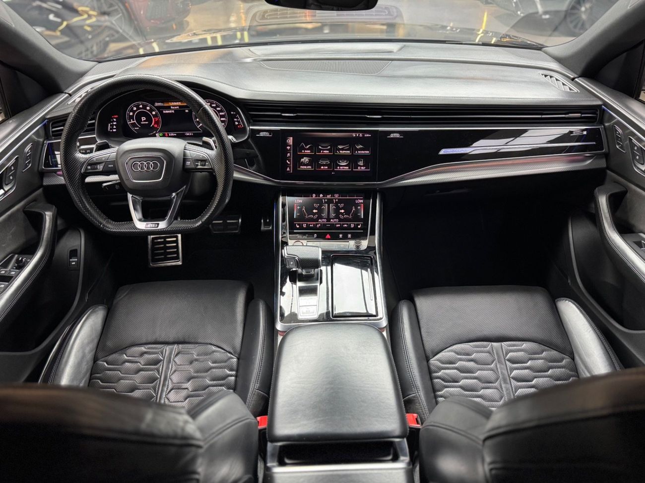 Audi RS Q8 quattro 4.0L