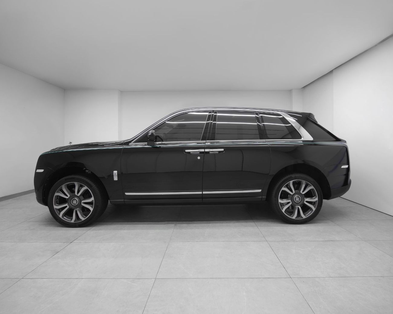 Rolls Royce Cullinan STANDARD Certified Pre-Owned | Warranty & Service