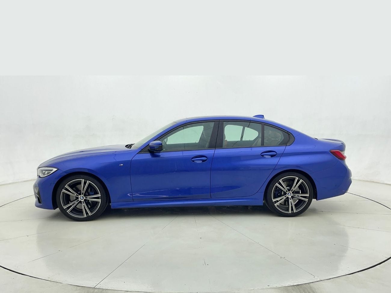 بي أم دبليو 330i 2L 2021 | 0 DP | 1843/Month | 30 Day Return | Service History