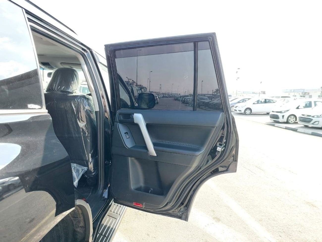 Toyota Land Cruiser TOYOTA LAND CRUISER PRADO SUV RHD 2023 MODEL 2.7 L PETROL AUTOMATIC(PM66034)