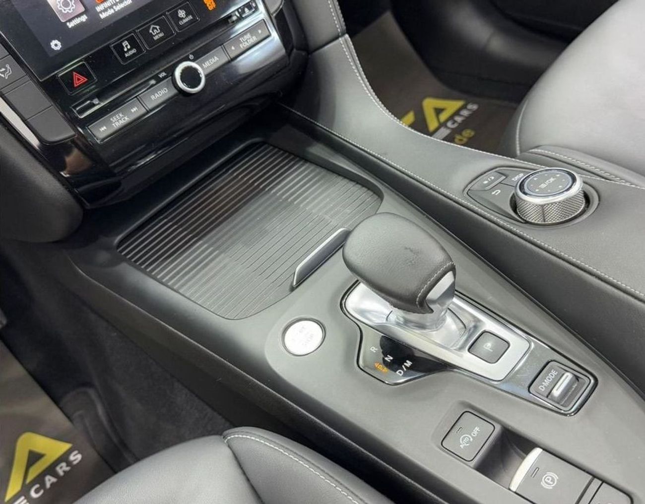 Infiniti QX50 Luxury 2.0L 4WD 2021 Infiniti QX50, 1 Year Warranty + Service Package, Full Service History, GCC