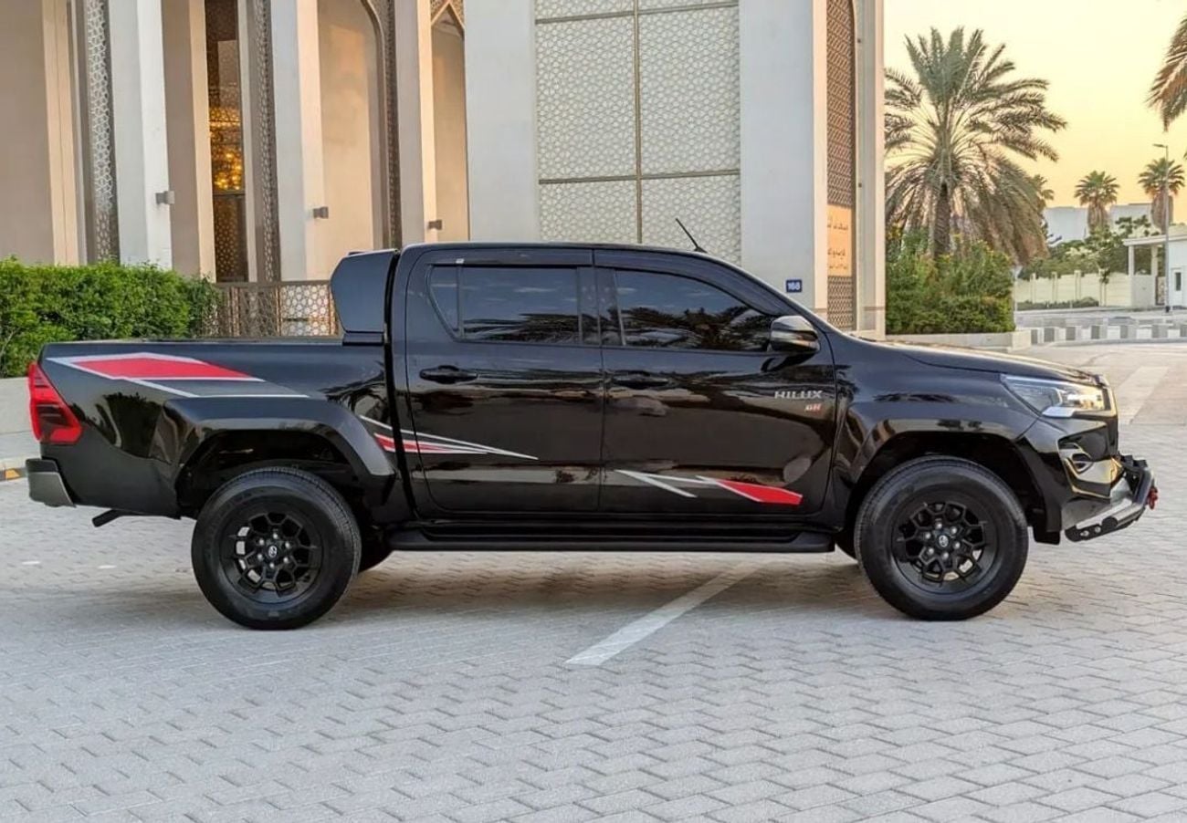 Toyota Hilux ADVENTURE Toyota Hilux double Cabin off Road pickup 2021Model year Facelifted to 2026 2.7L