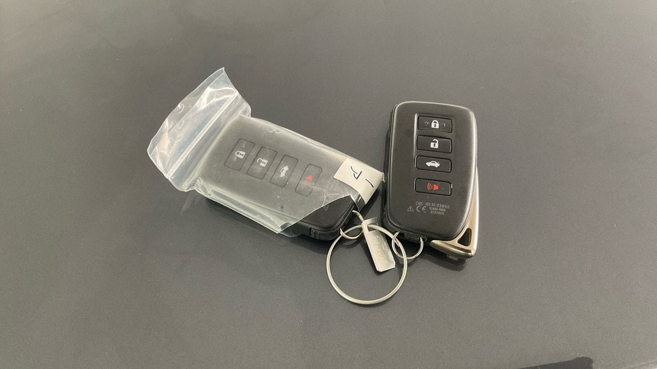 لكزس IS 350 F Sport Prestige | شامل الضمان | 0 ﺪﻔﻋﺓ ﺃﻮﻟﻯ