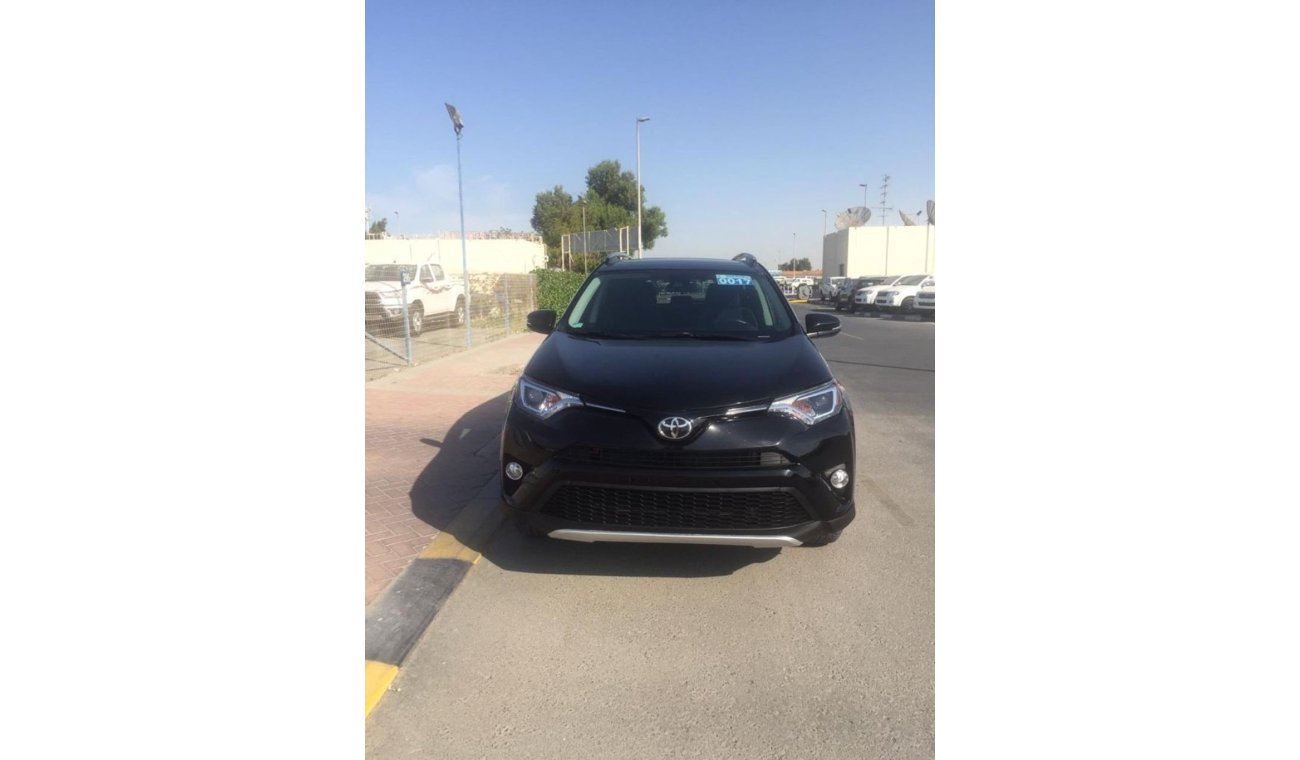 تويوتا راف ٤ TOYOTA RAV4 FULL OPTION