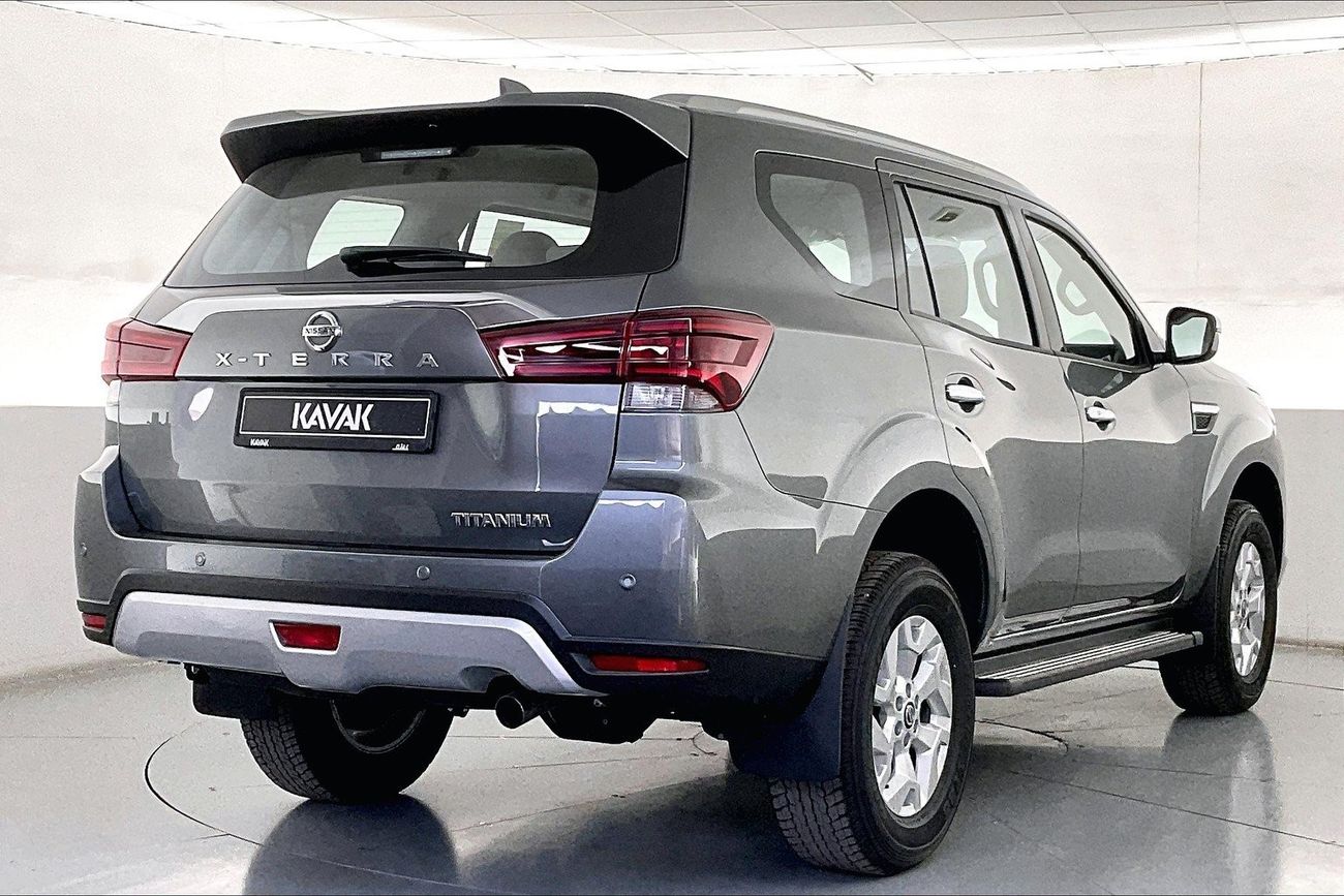 نيسان إكستيرا Titanium | ضمان مجاني لمدة عام | 0 دفعة أولى