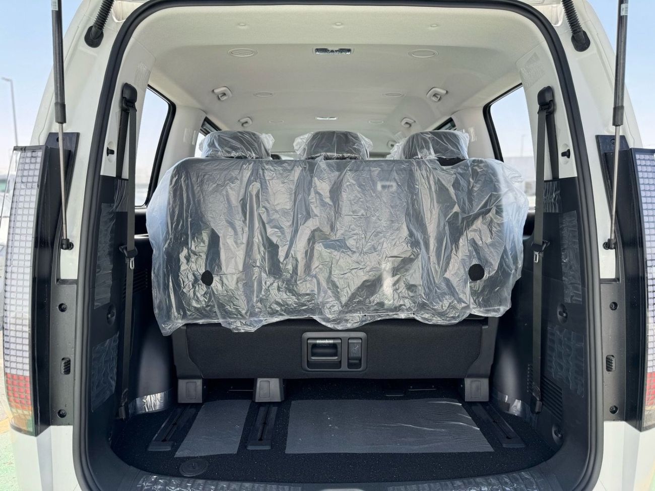 هيونداي ستاريا HYUNDAI STARIA 2.2L ( DSL) - 2025