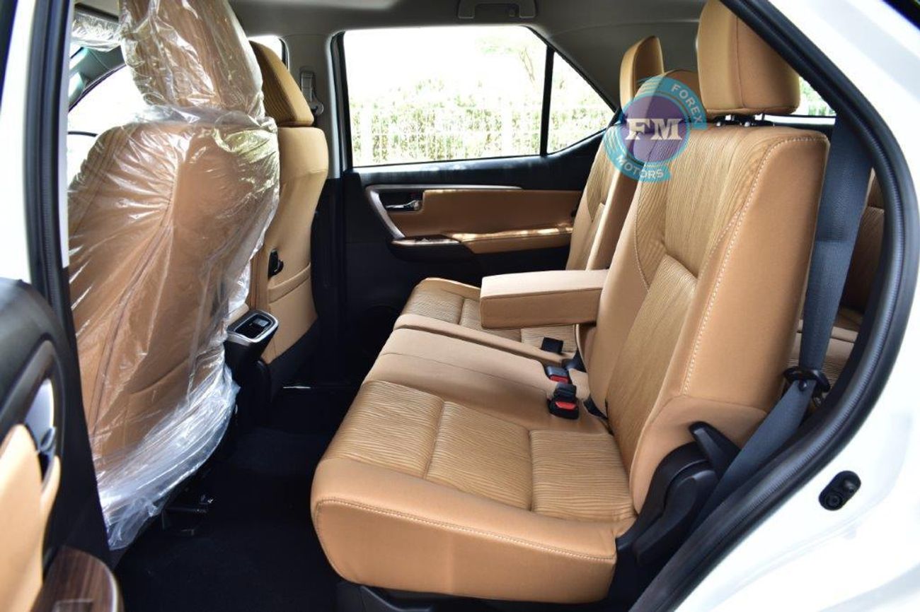 تويوتا فورتونر GXR Limited 2.7L Petrol 4WD 7 Seater Automatic