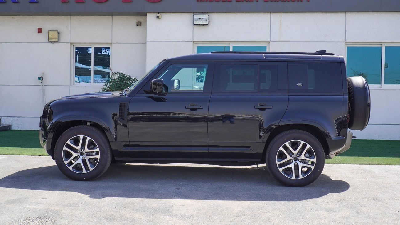 لاند روفر ديفندر HSE P300 X DYNAMIC 2.0L