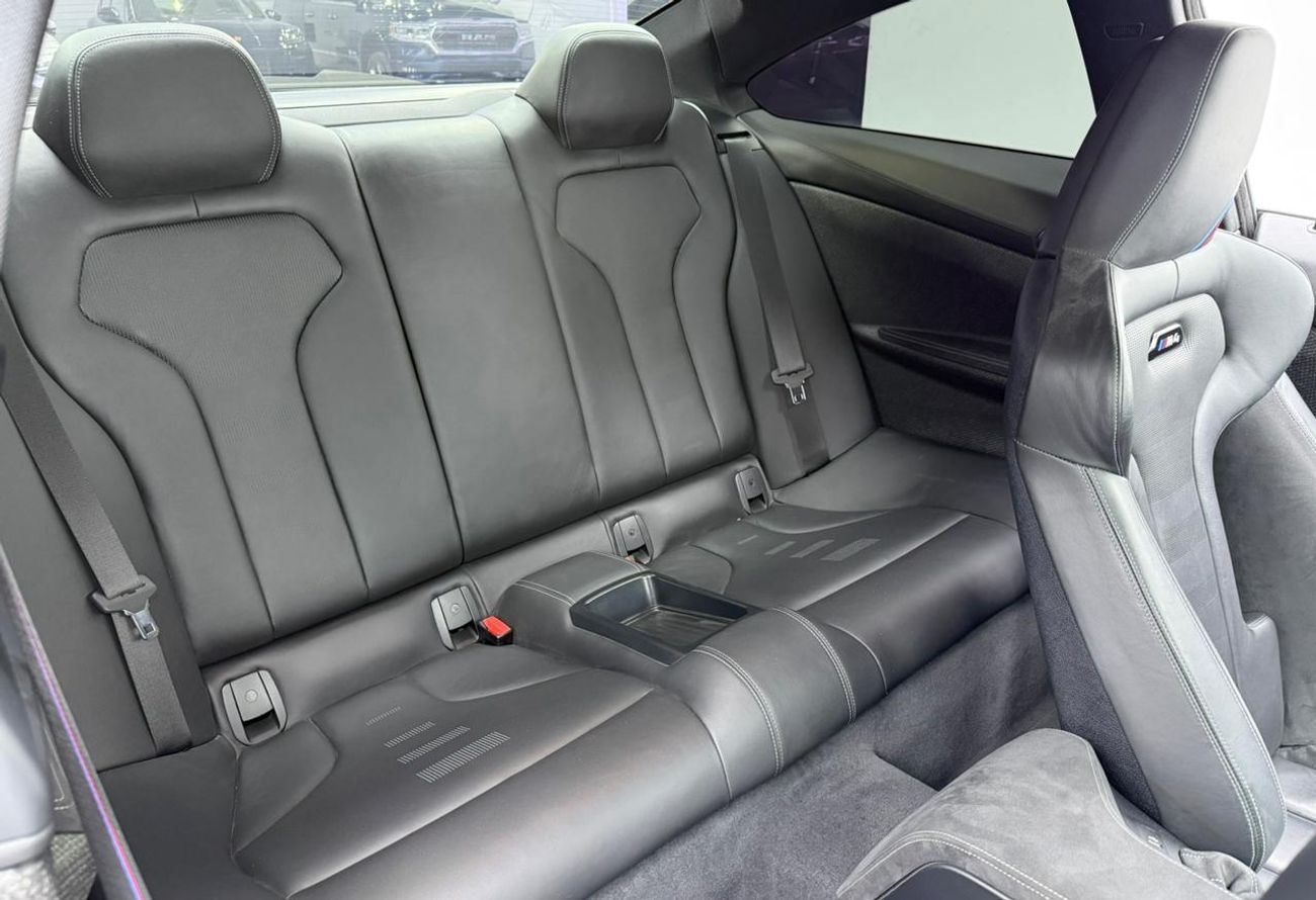 BMW M4 CS 3.0L 2018 BMW M4 Club Sport ,Full BMW Service History ,Excellent Condition ,GCC