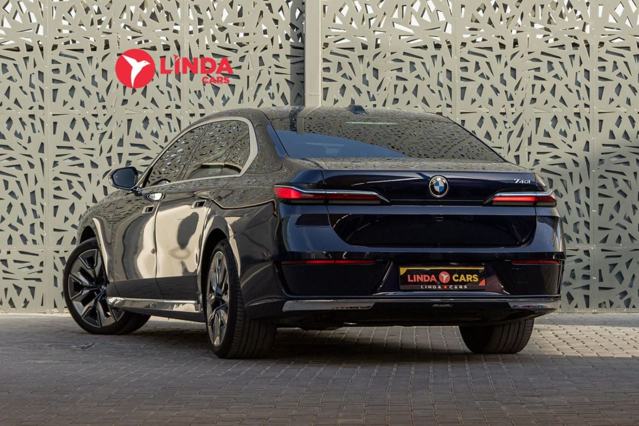 BMW 740i LUXURY PURE EXCELLENCE 2023 BMW 740i GCC | Agency Warranty