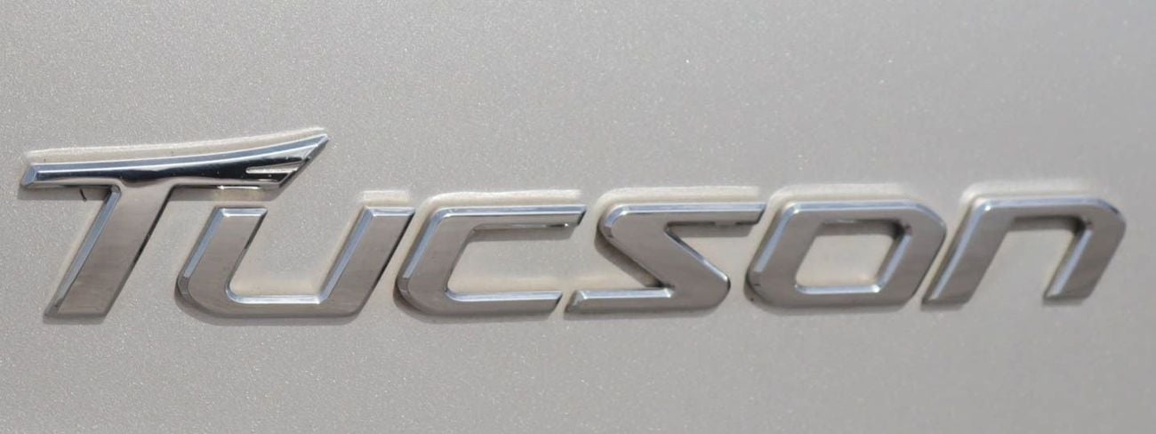 Hyundai Tucson SE 2.0L AWD Hyundai Tucson 2.0L 4WD 2015 GCC accident-free in excellent condition